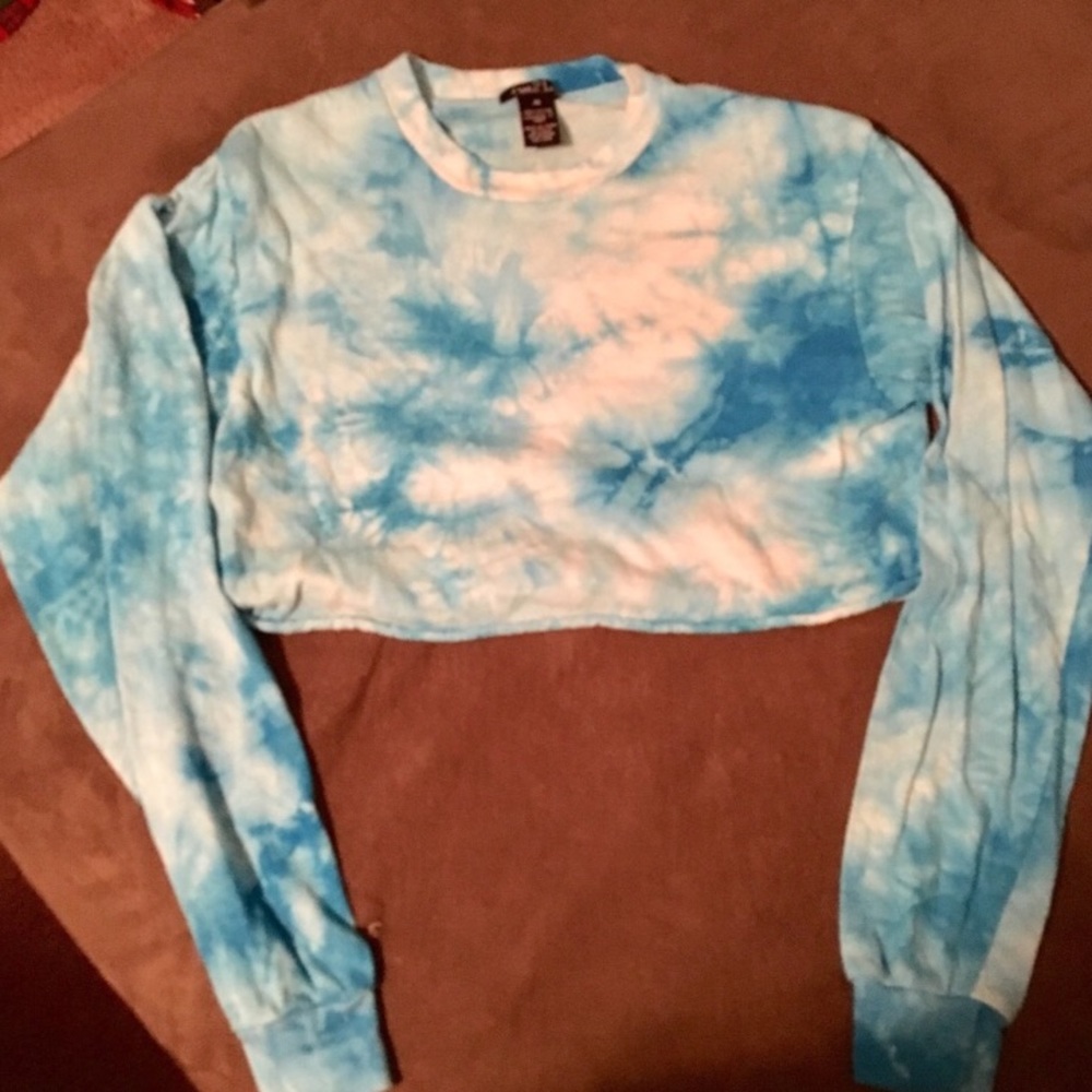 Blue tie dye crop sweater